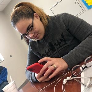 Meet your Posher, Sally